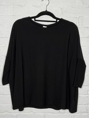 Wynne Layers Black Top XS